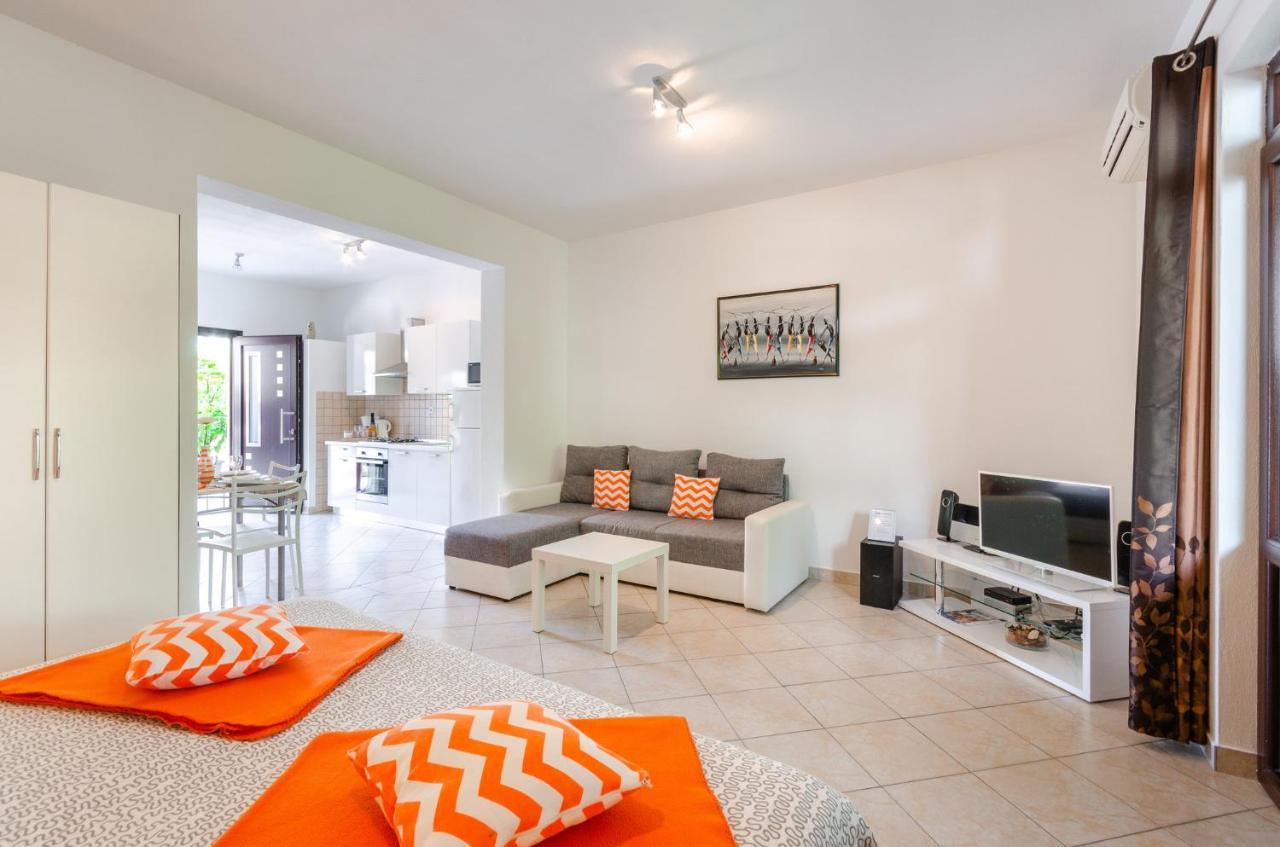 Ananas Apartments ซริกเวนิซา ภายนอก รูปภาพ